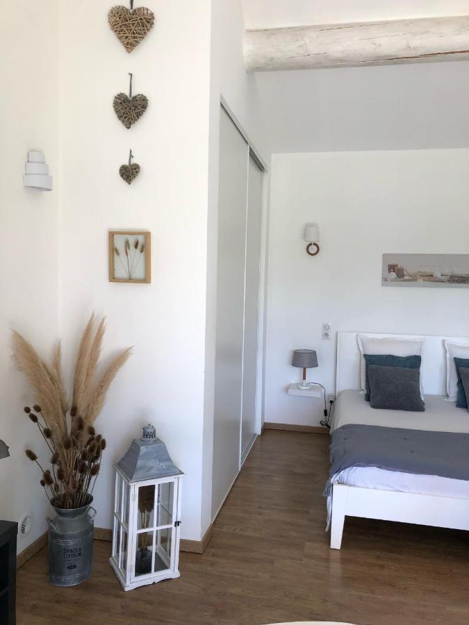 Gites Dans Mas En Pierres Robion en Luberon Eksteriør bilde